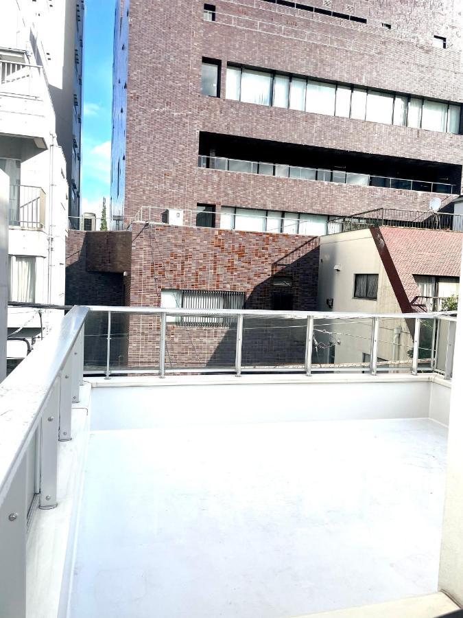 Small Villa Tokyo 渋谷まで2駅10分 青山一丁目駅徒歩3分一軒家ペット歓迎お子様歓迎駐車場あり6人までok Экстерьер фото